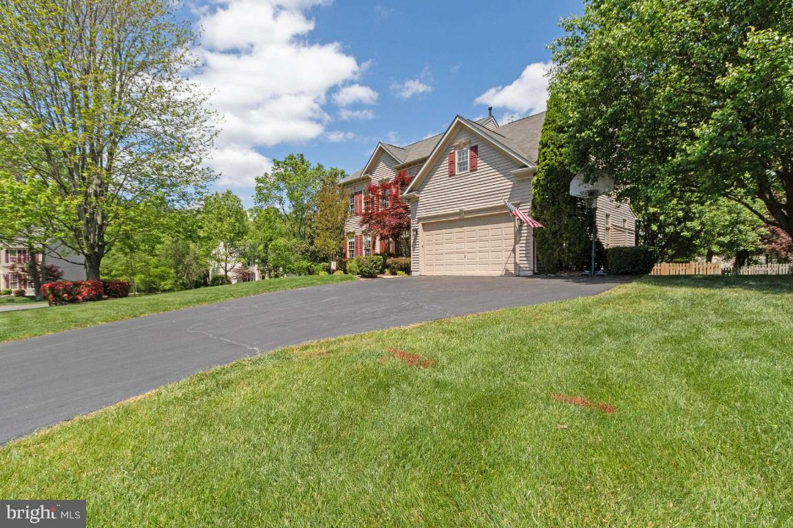 13271 AMBLEWOOD DRIVE