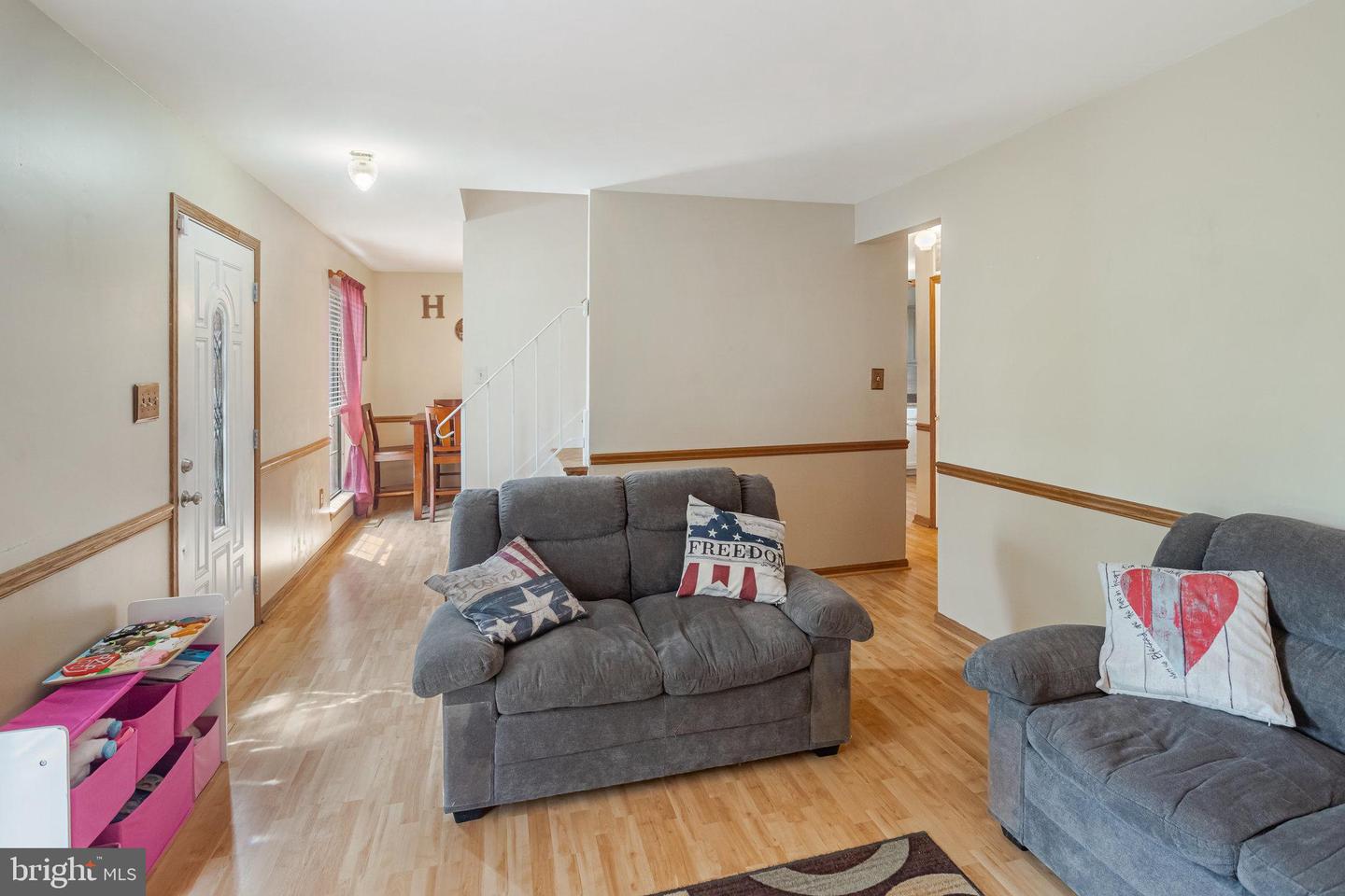 5624 REARDON LANE