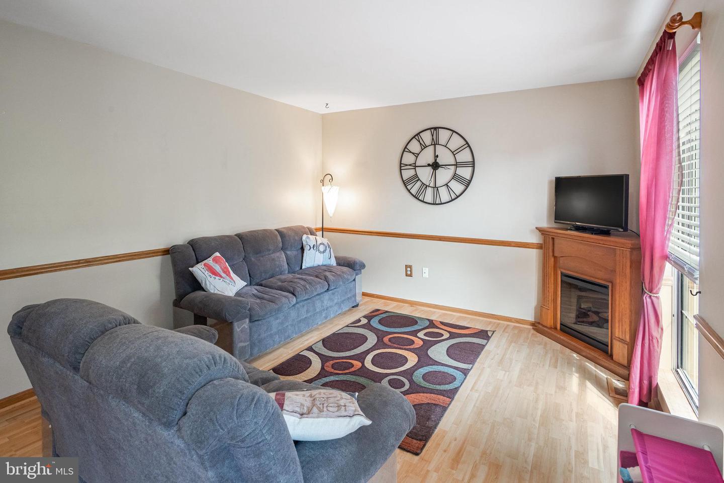 5624 REARDON LANE