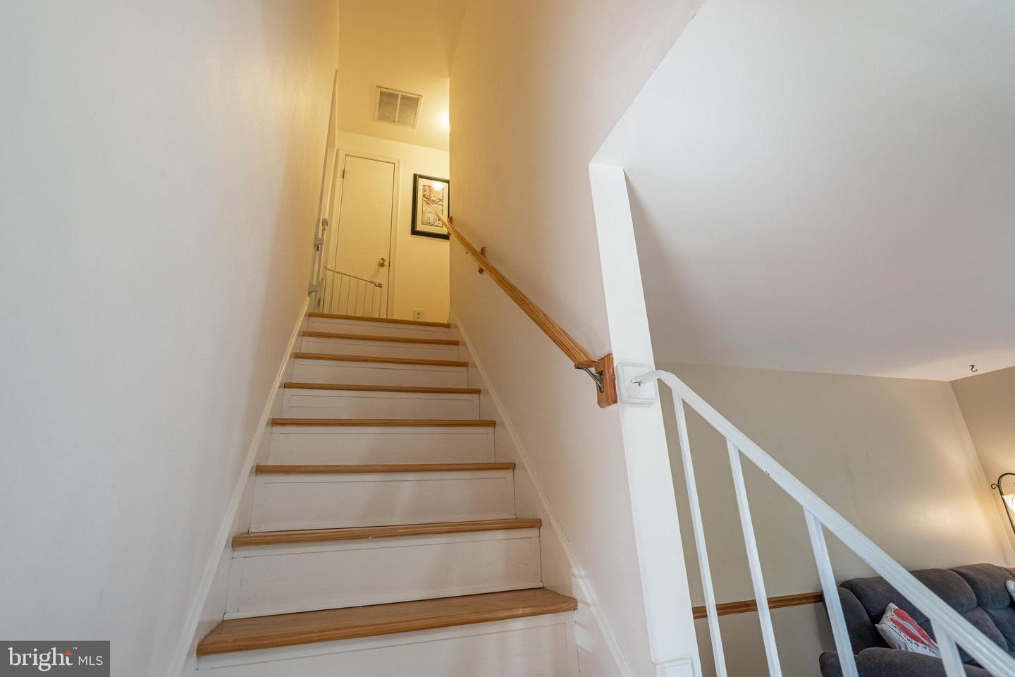 5624 REARDON LANE
