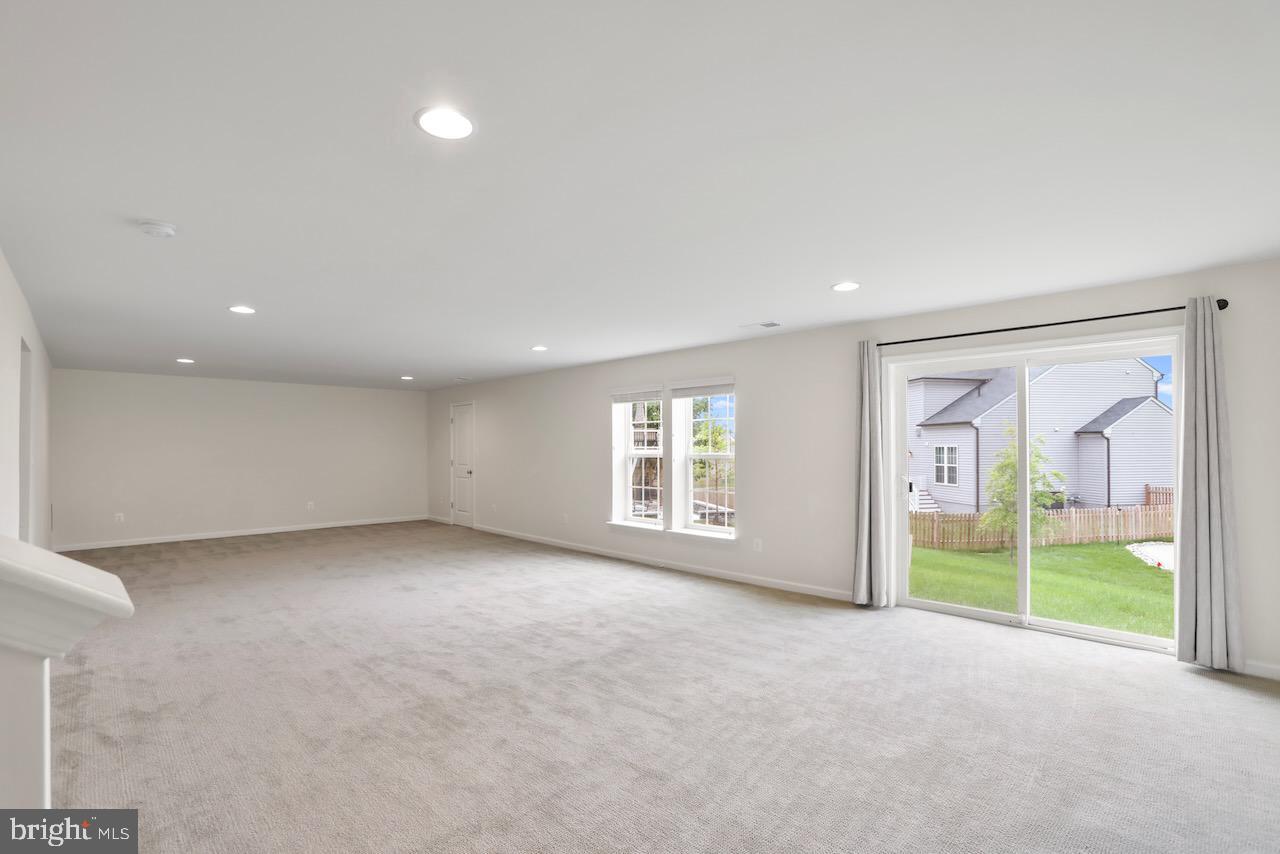 9557 KIMBLETON HALL LOOP