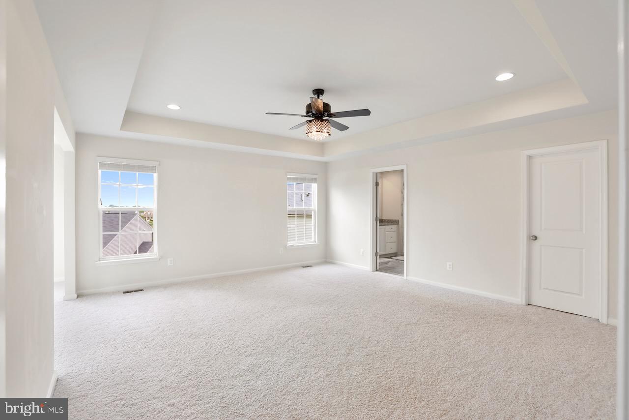 9557 KIMBLETON HALL LOOP