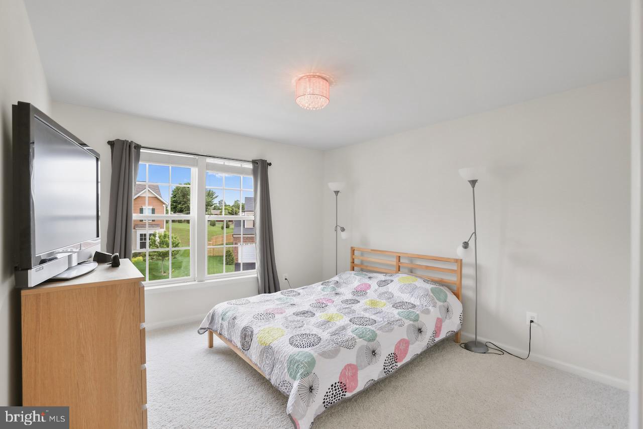 9557 KIMBLETON HALL LOOP
