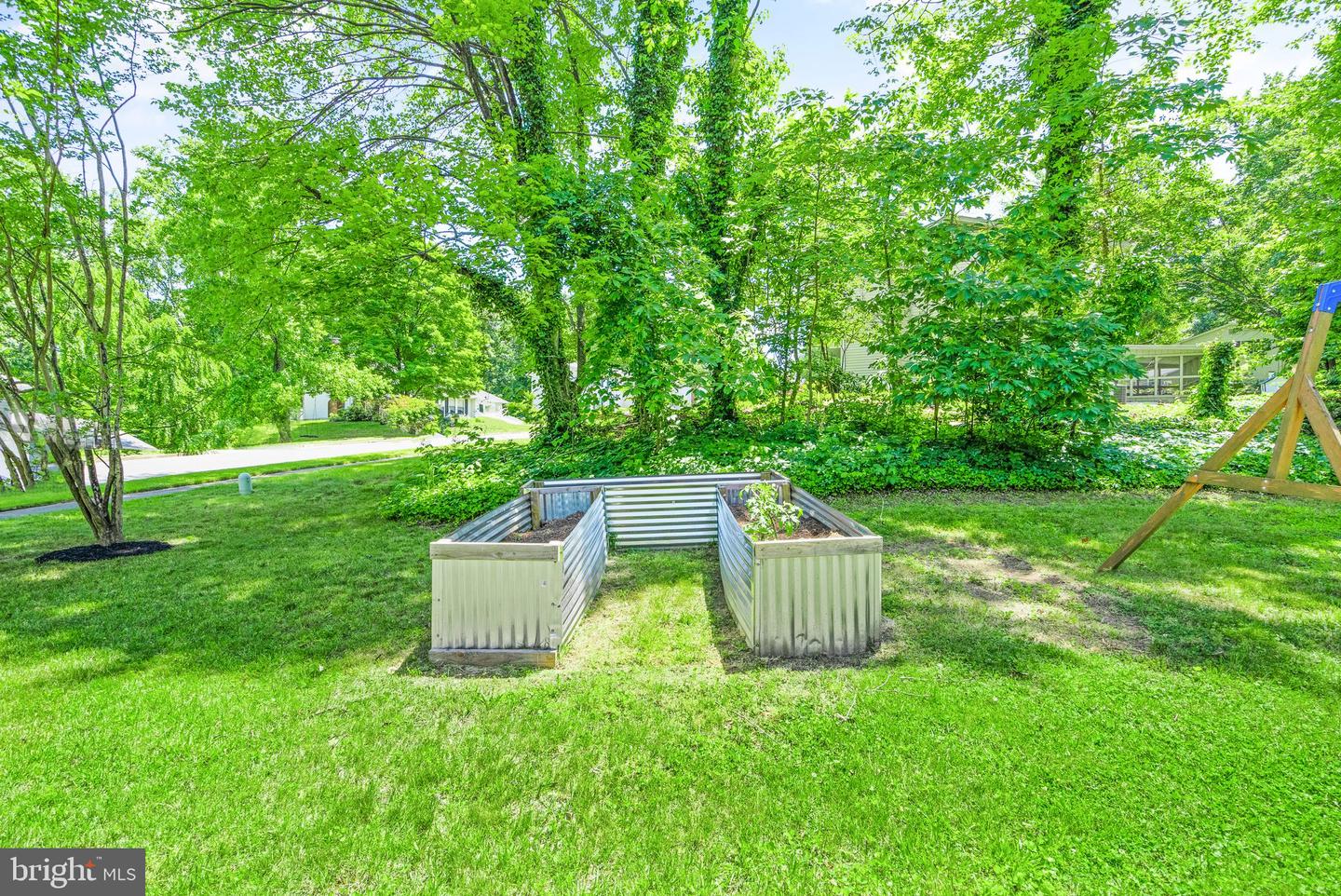 2501 FRASER COURT