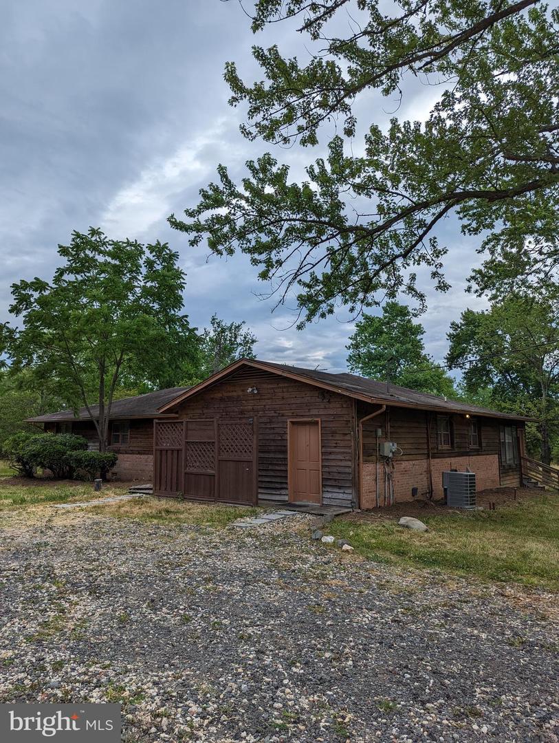 8111 DEVLIN ROAD