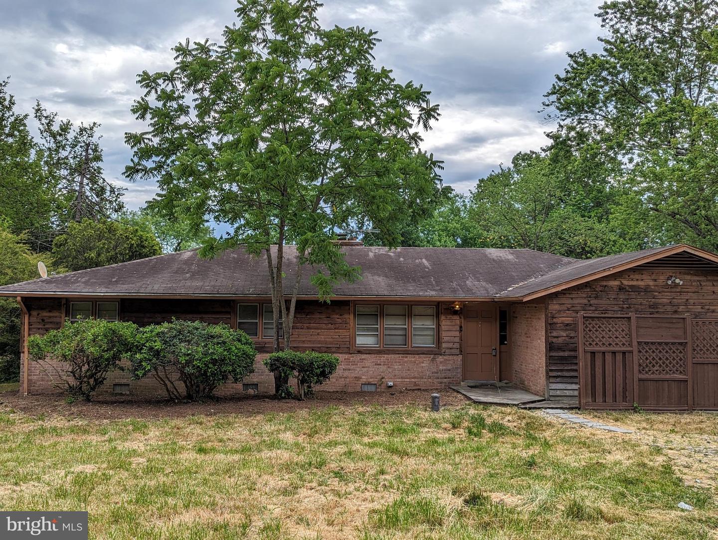 8111 DEVLIN ROAD