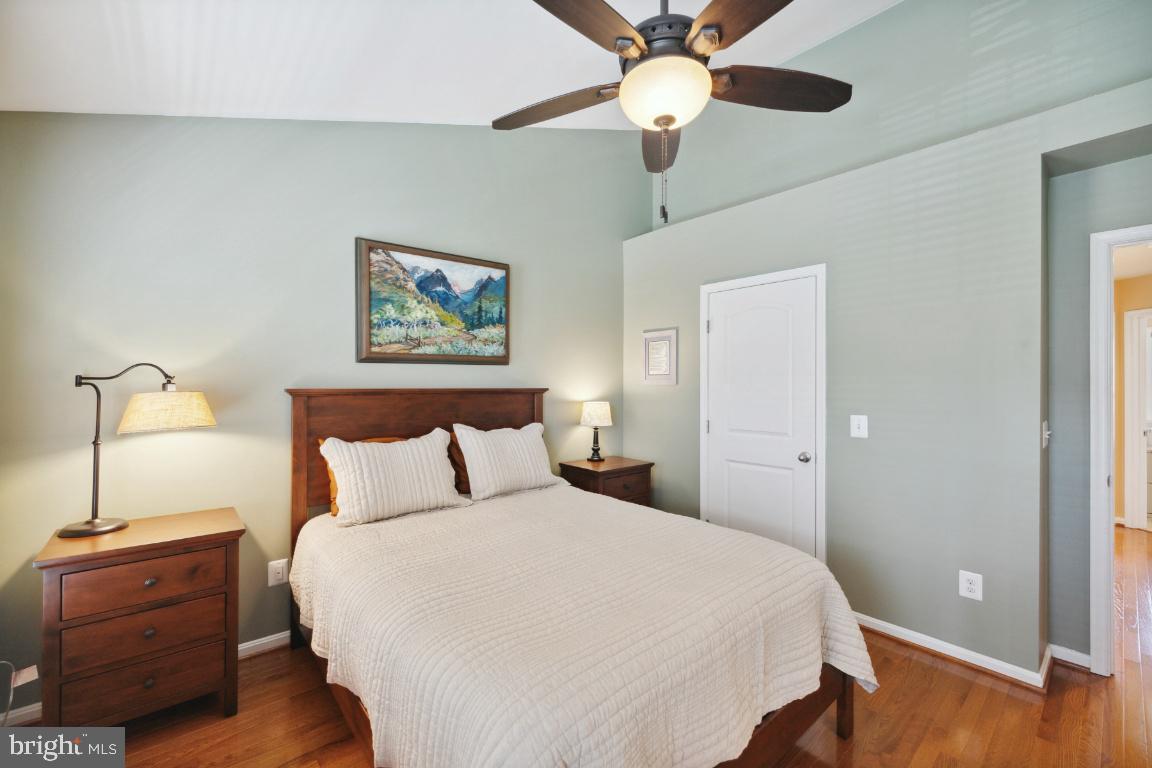 1604 SEBRING COURT