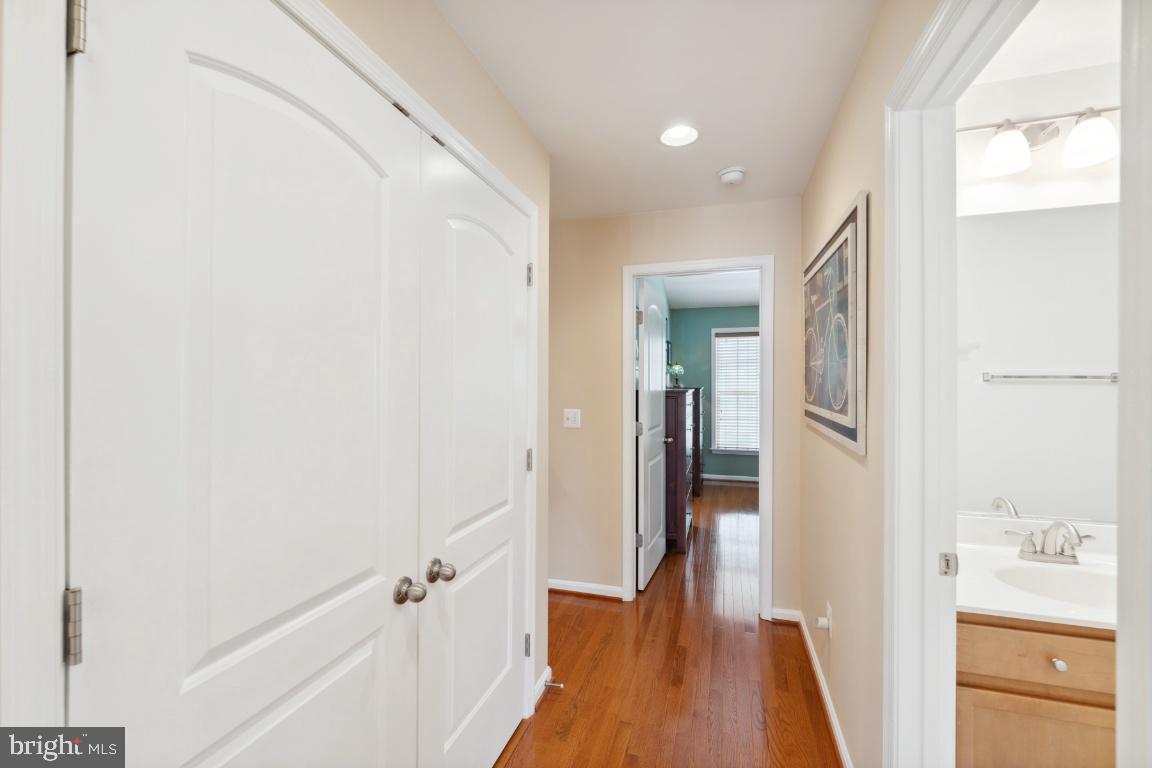 1604 SEBRING COURT