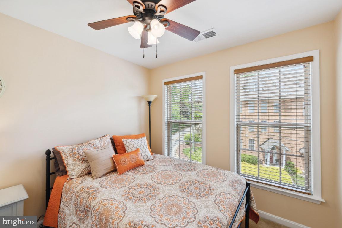 1604 SEBRING COURT