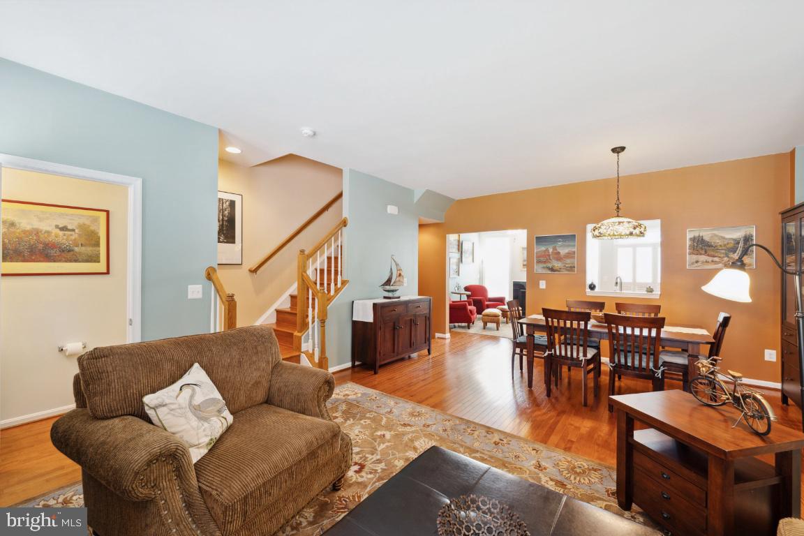 1604 SEBRING COURT