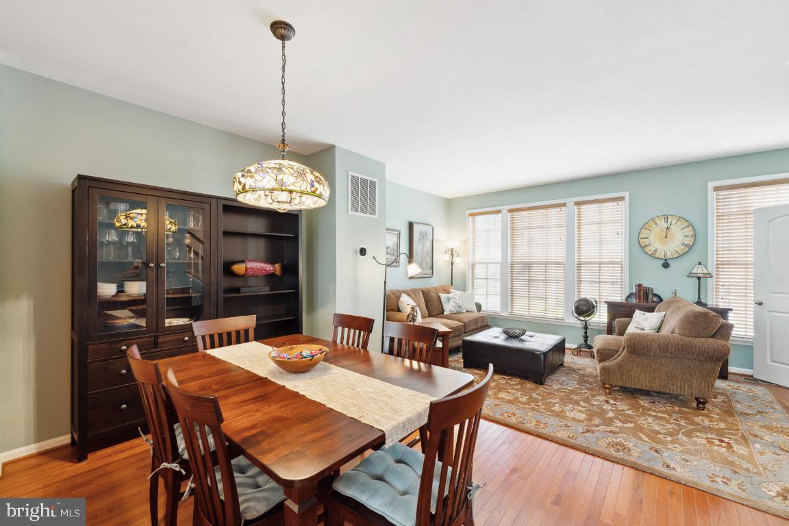 1604 SEBRING COURT