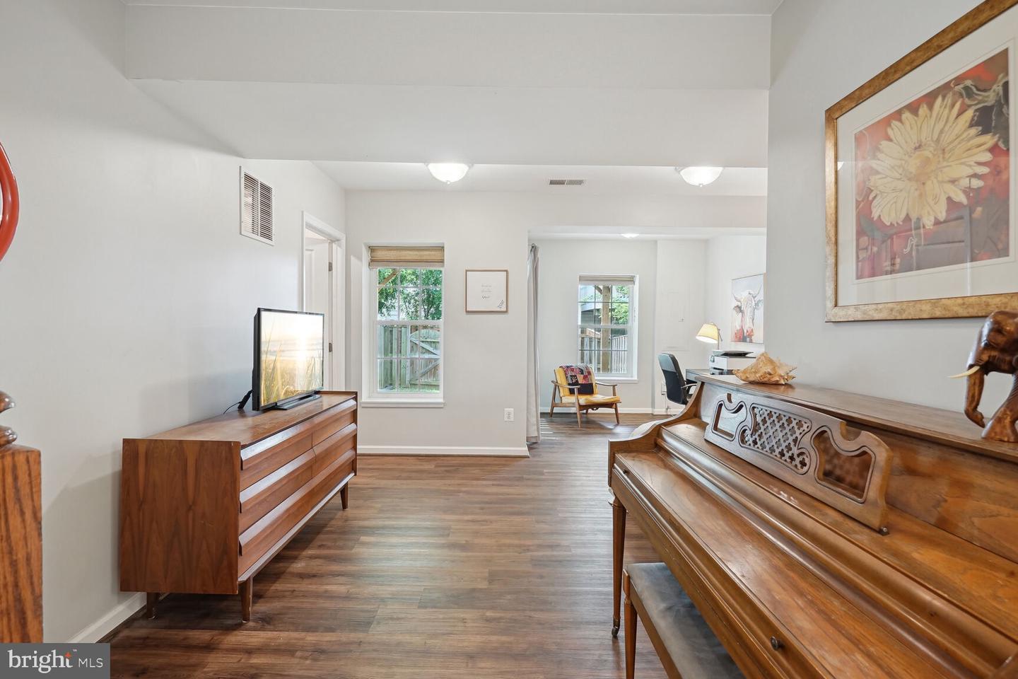 12694 LAKESIDE COURT