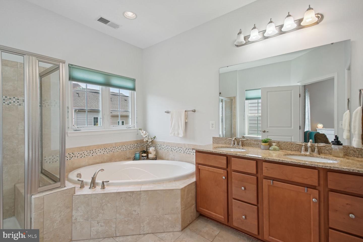 12694 LAKESIDE COURT
