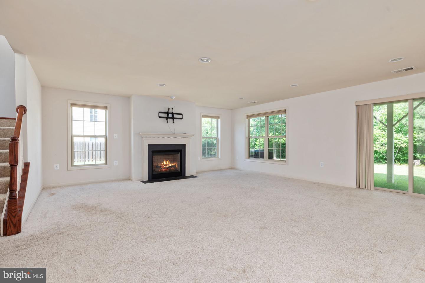 6661 BARTRAMS FOREST LANE