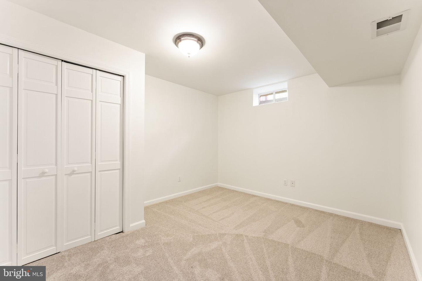 8835 MORRISANIA MEWS