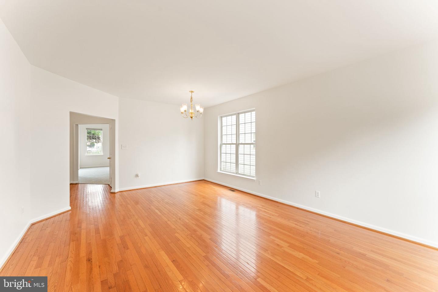 8835 MORRISANIA MEWS