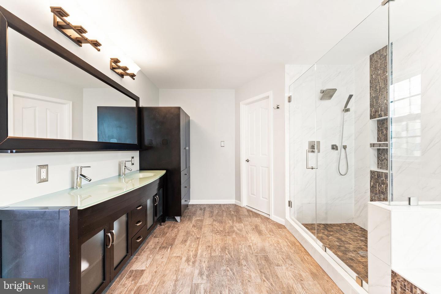 8835 MORRISANIA MEWS