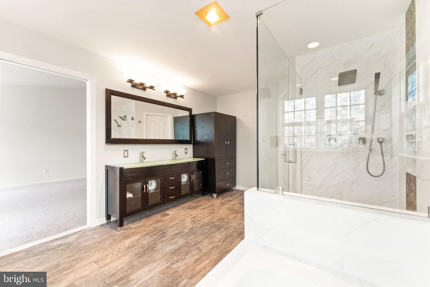 8835 MORRISANIA MEWS