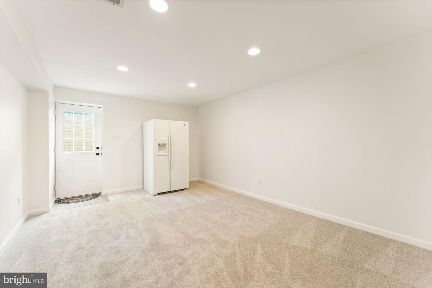 8835 MORRISANIA MEWS