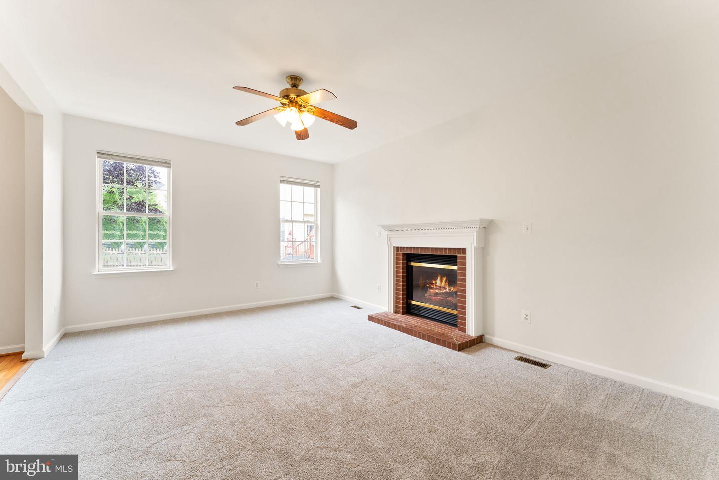 8835 MORRISANIA MEWS