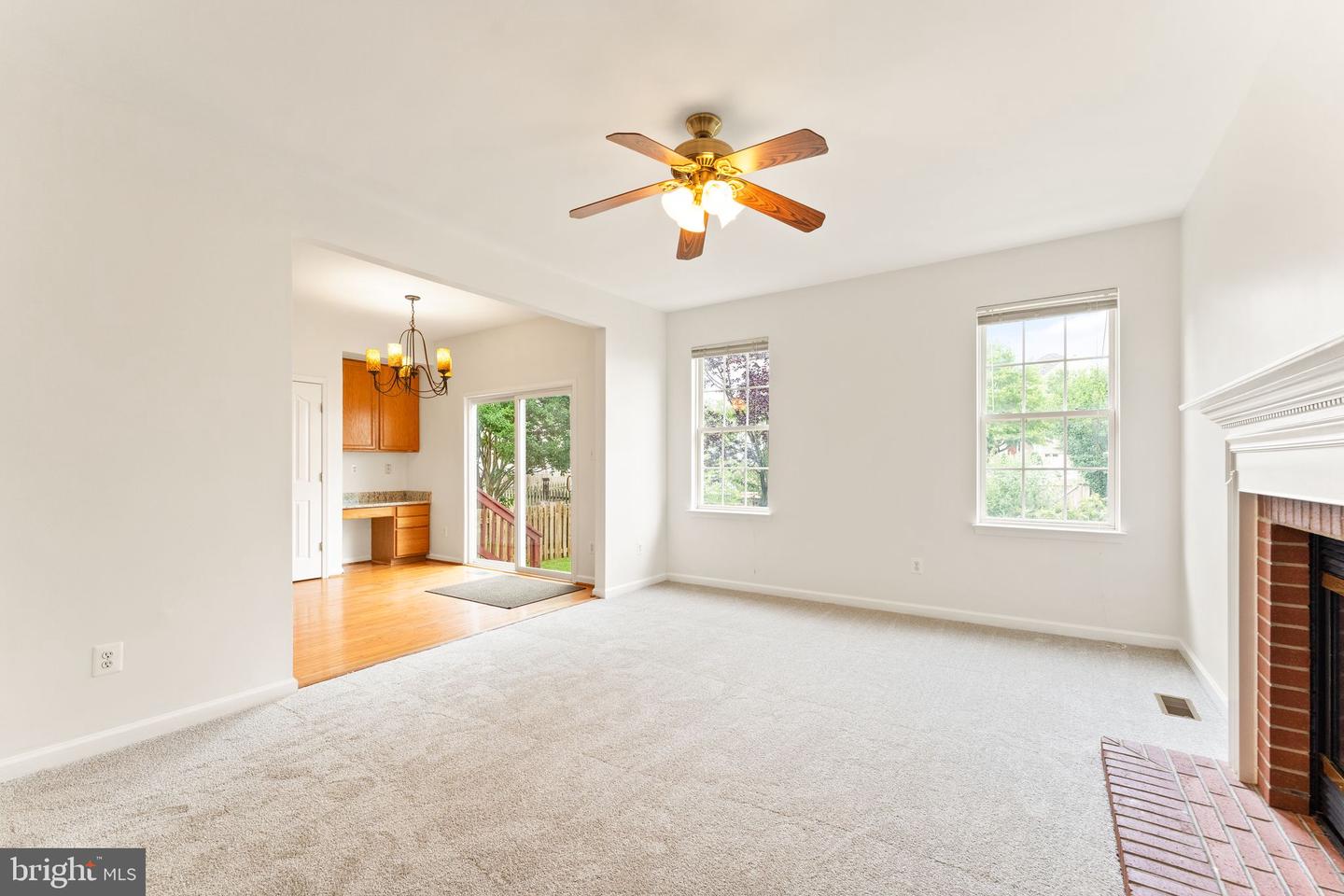 8835 MORRISANIA MEWS