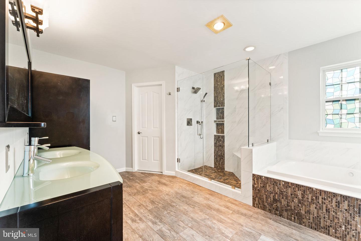 8835 MORRISANIA MEWS