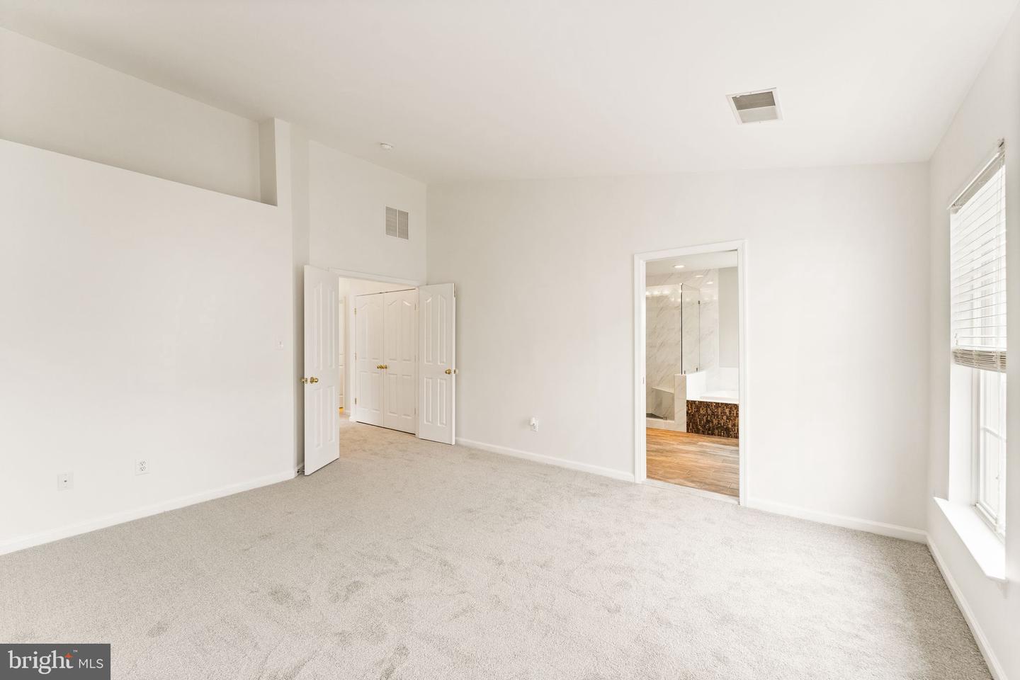 8835 MORRISANIA MEWS