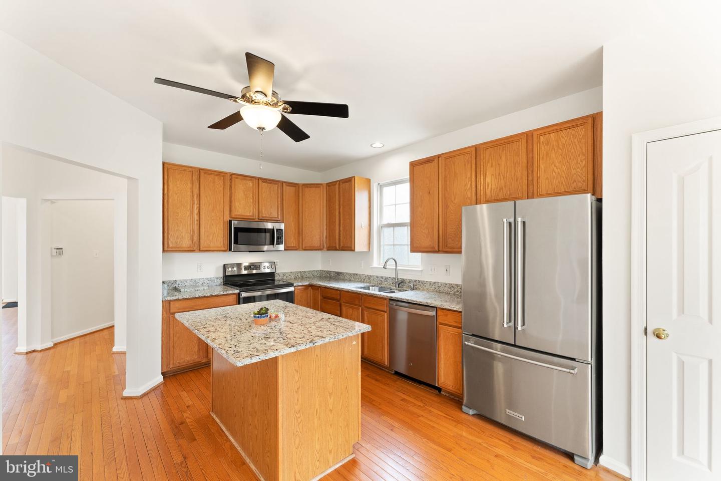 8835 MORRISANIA MEWS