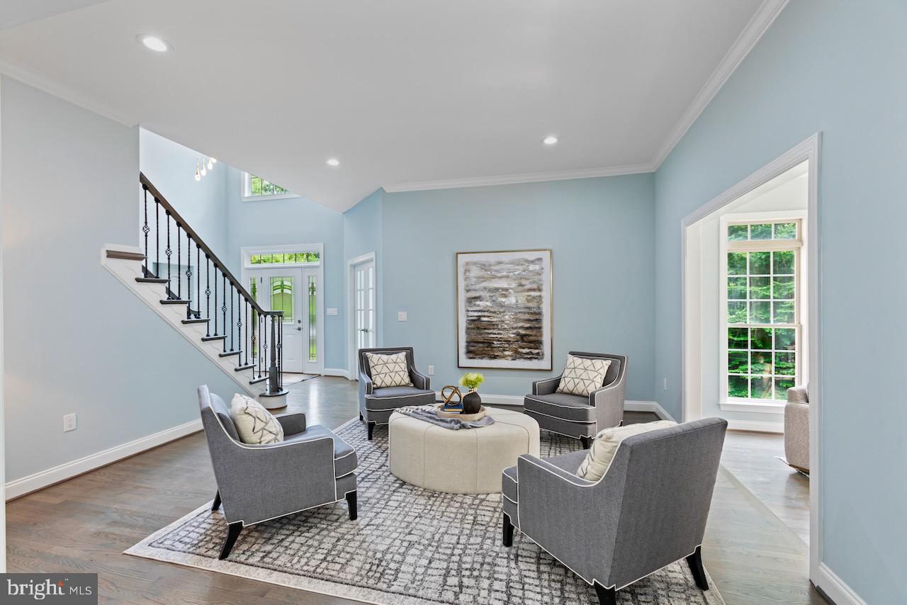 5928 CROOKED CREEK DRIVE
