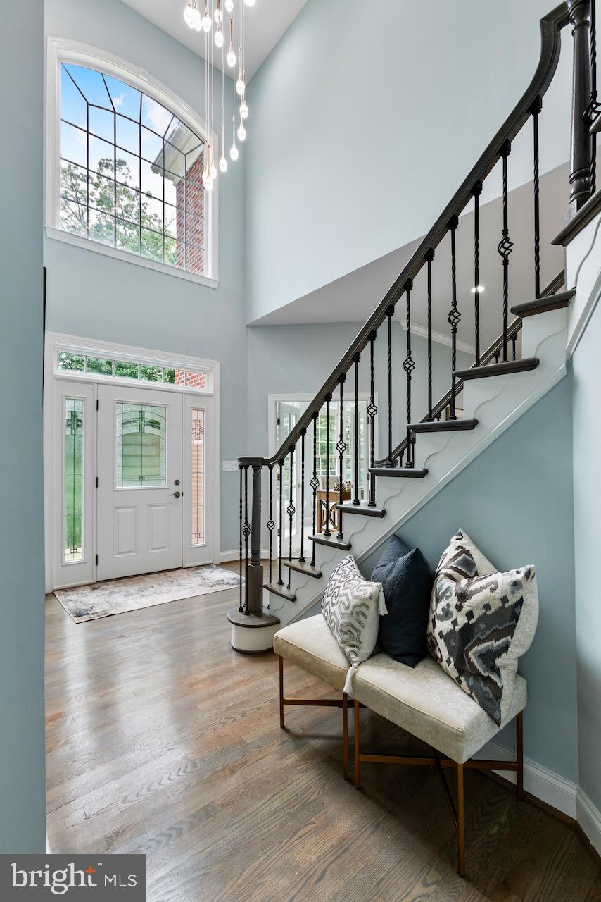 5928 CROOKED CREEK DRIVE