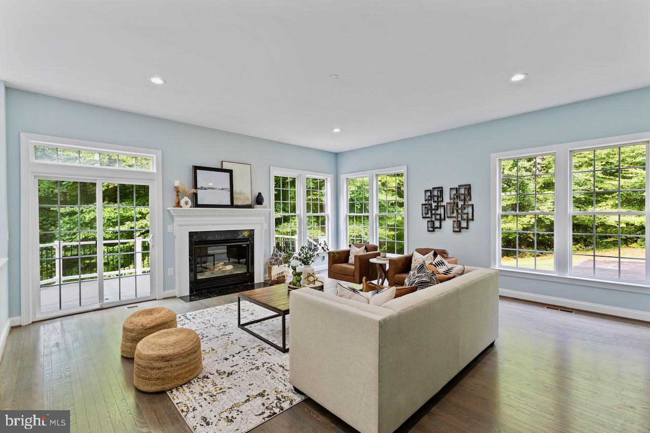 5928 CROOKED CREEK DRIVE