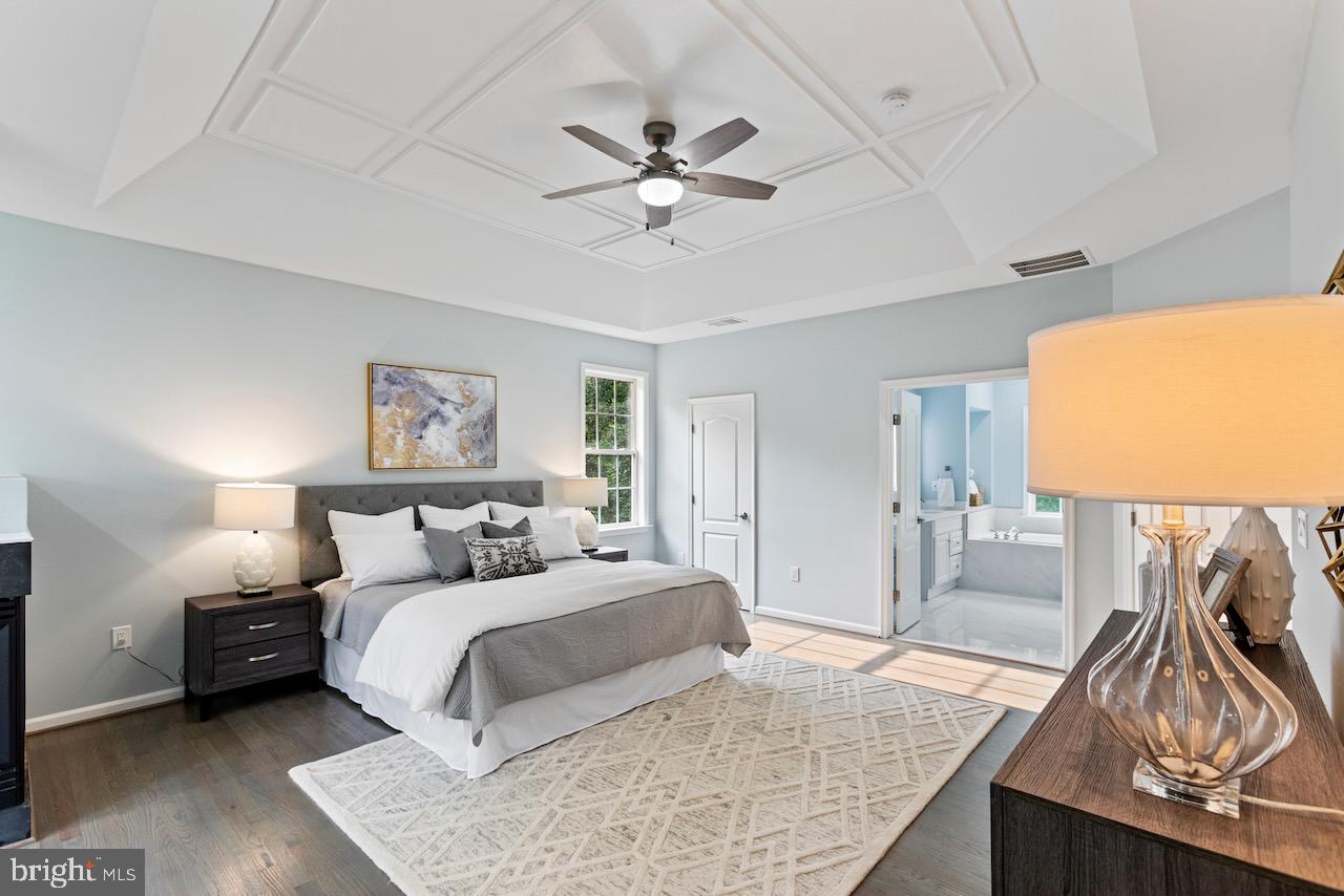 5928 CROOKED CREEK DRIVE