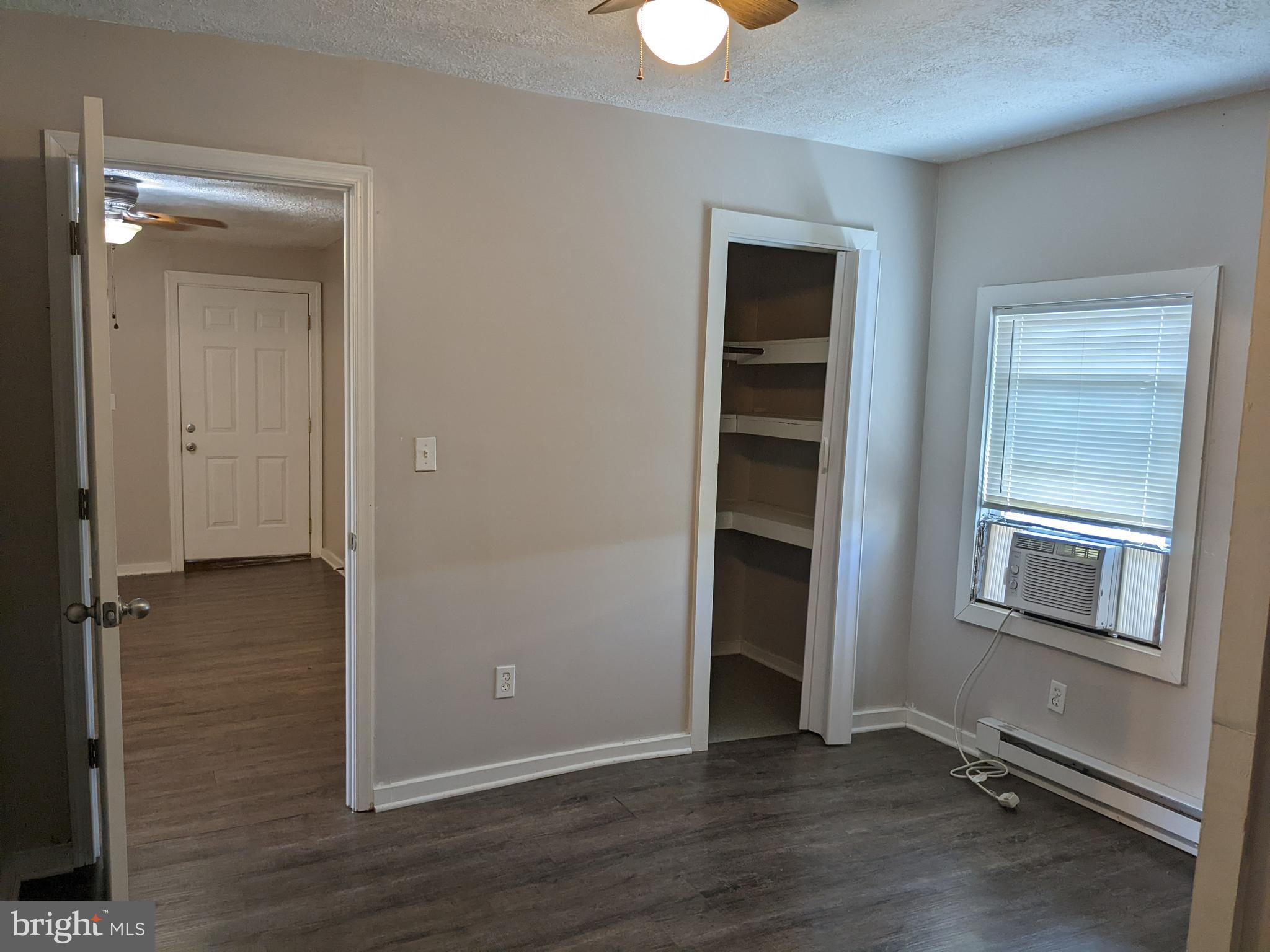 232 POTOMAC AVENUE Unit: 202