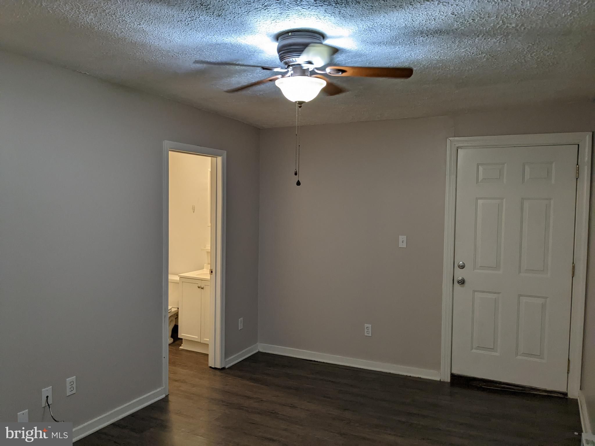 232 POTOMAC AVENUE Unit: 202