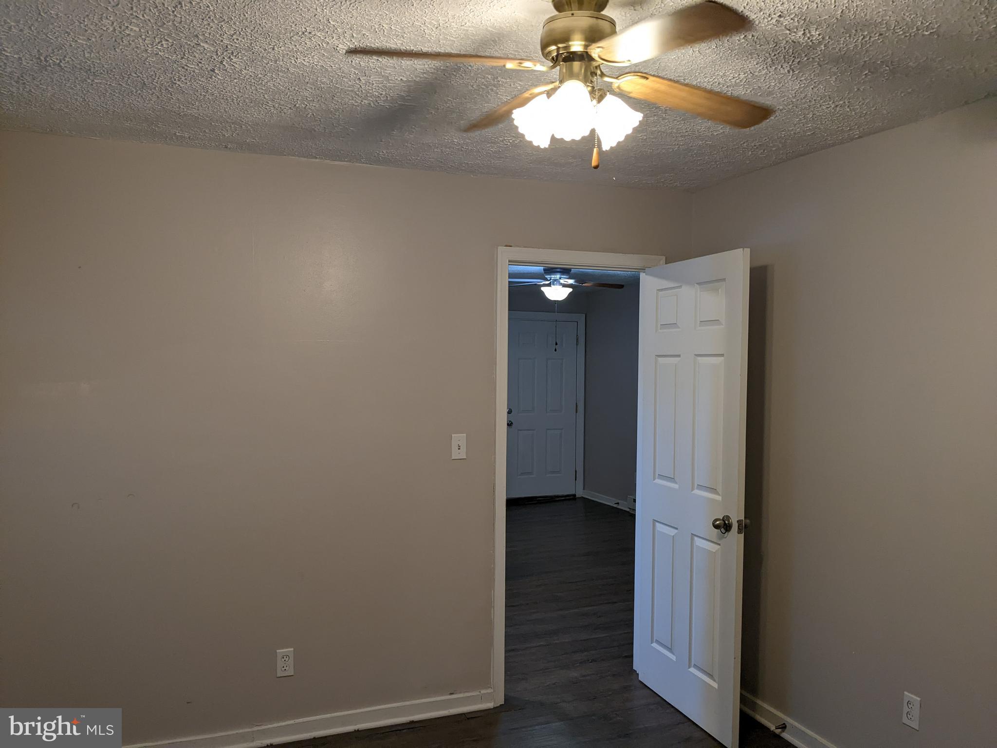 232 POTOMAC AVENUE Unit: 202