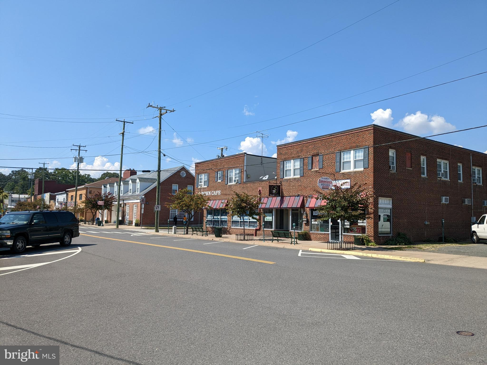 232 POTOMAC AVENUE Unit: 202
