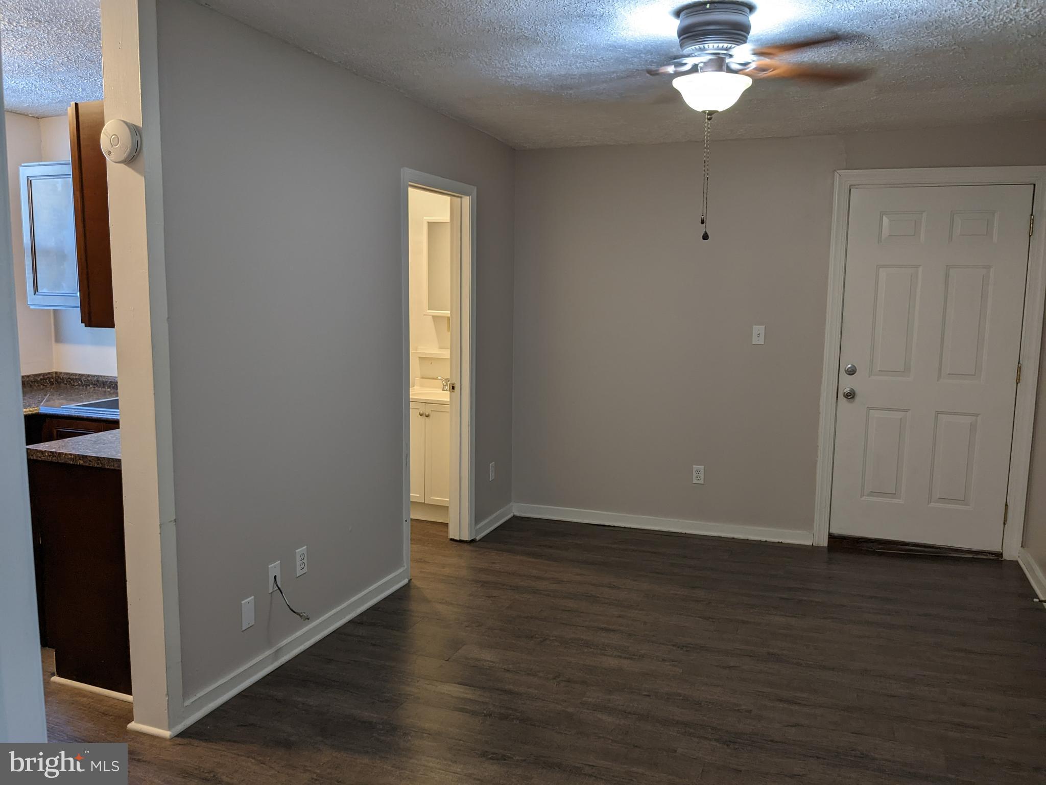 232 POTOMAC AVENUE Unit: 202