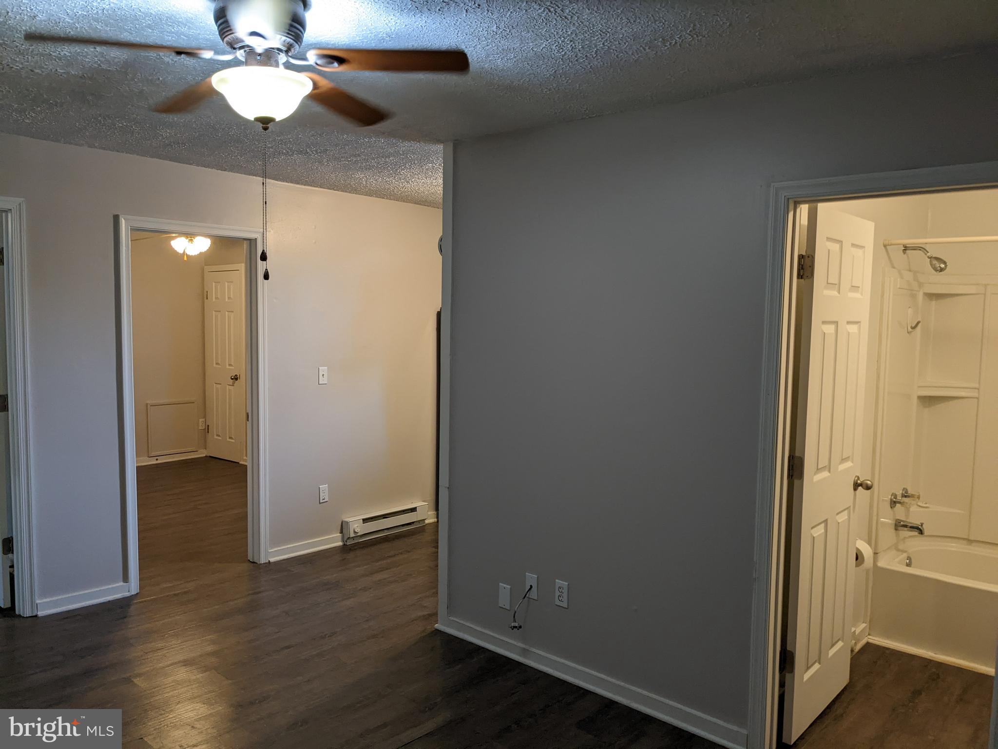 232 POTOMAC AVENUE Unit: 202