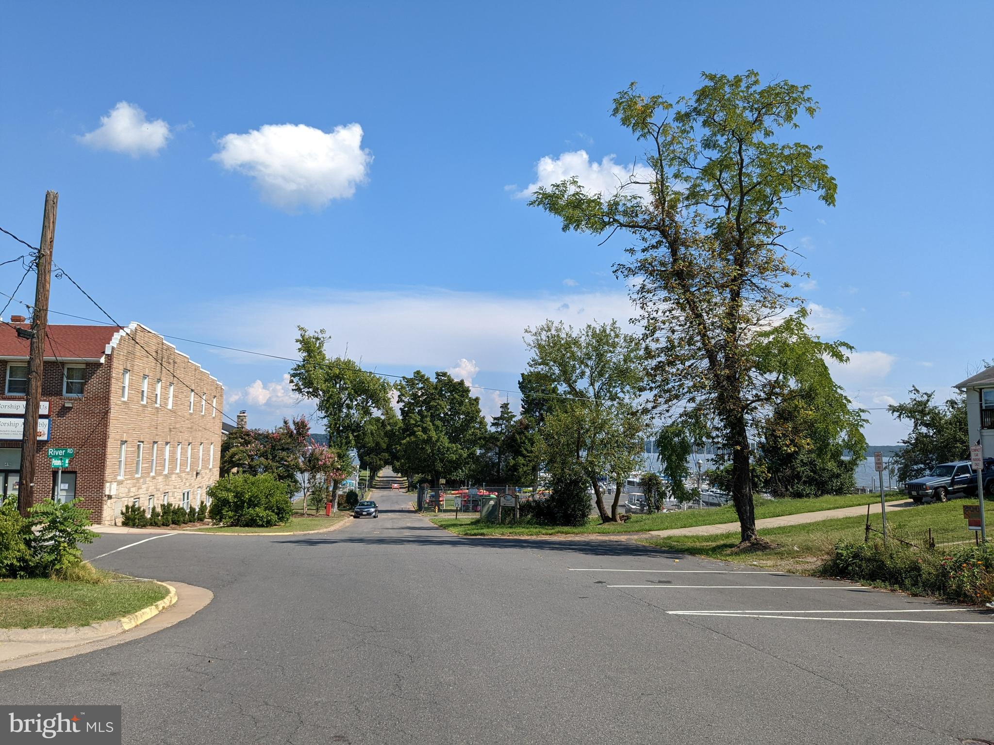 232 POTOMAC AVENUE Unit: 202
