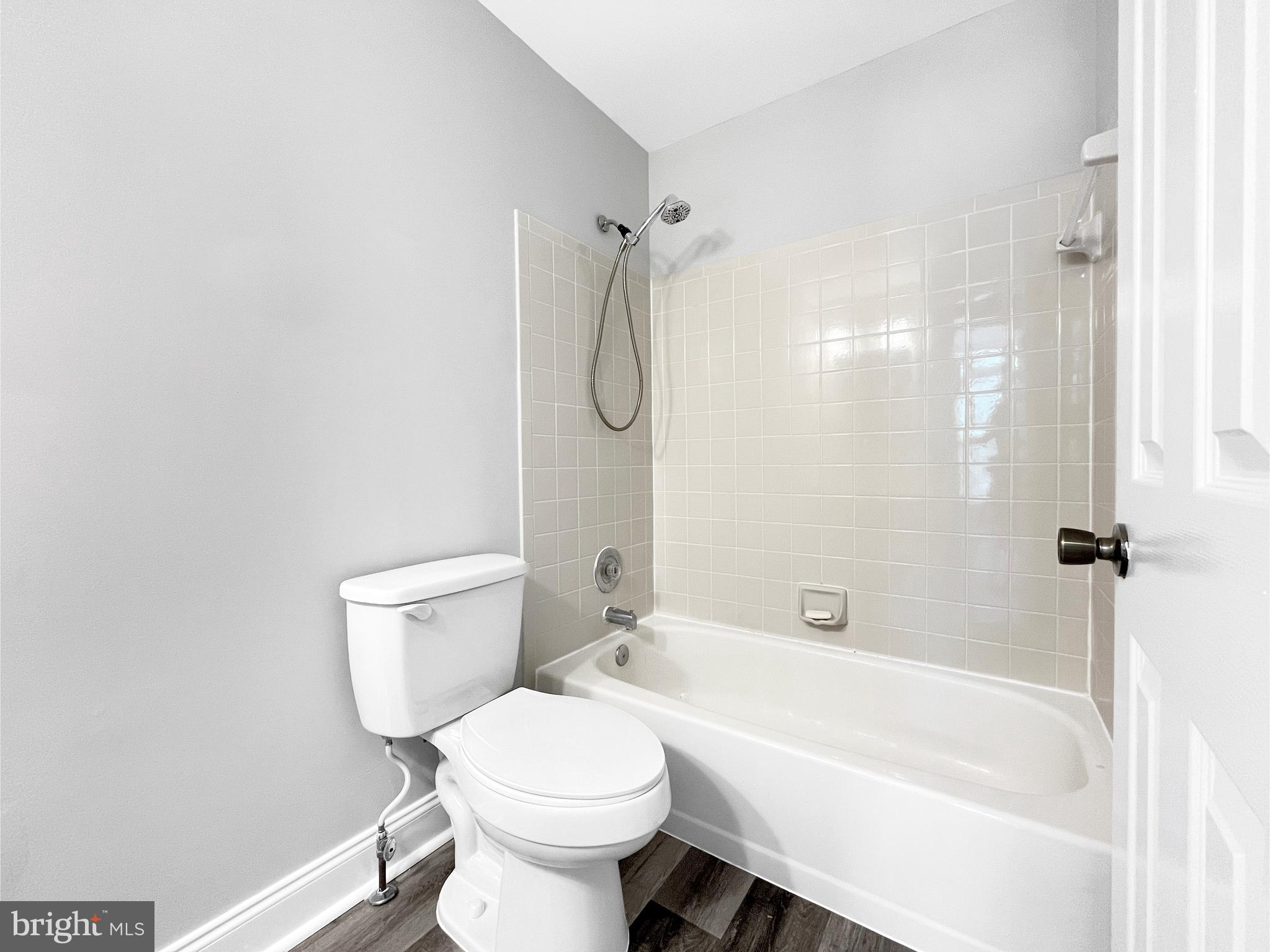 3289 CORCYRA COURT