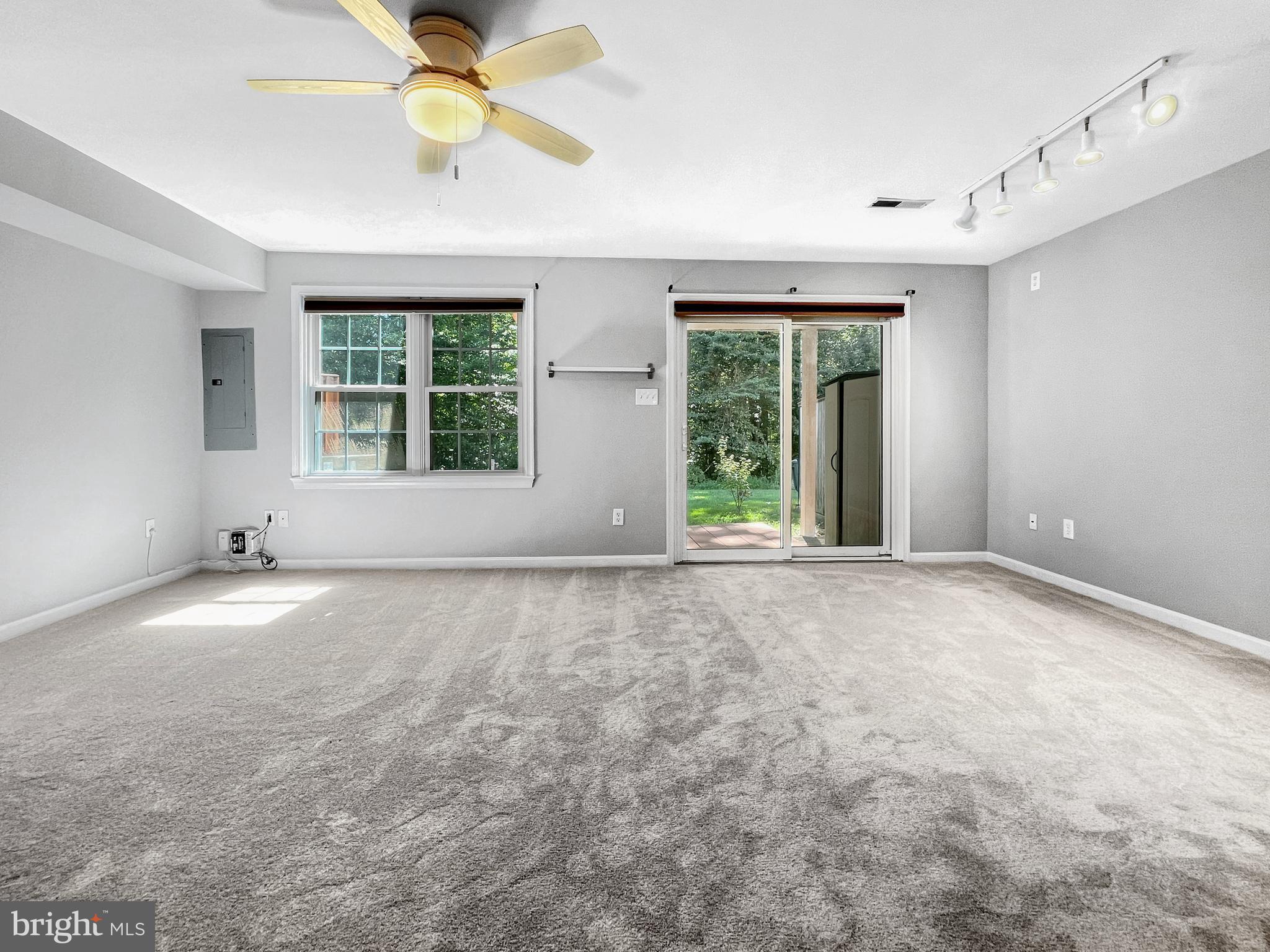 3289 CORCYRA COURT
