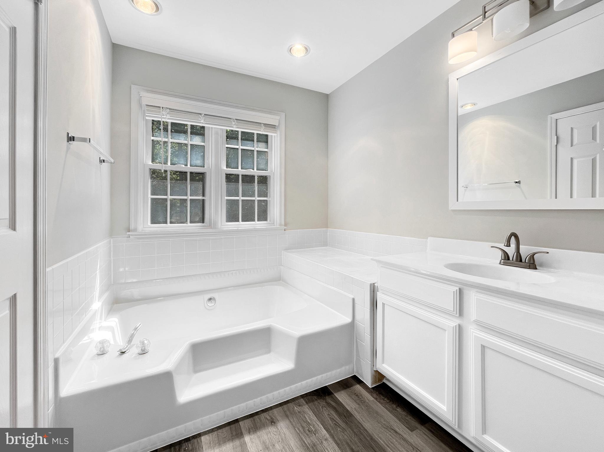 3289 CORCYRA COURT
