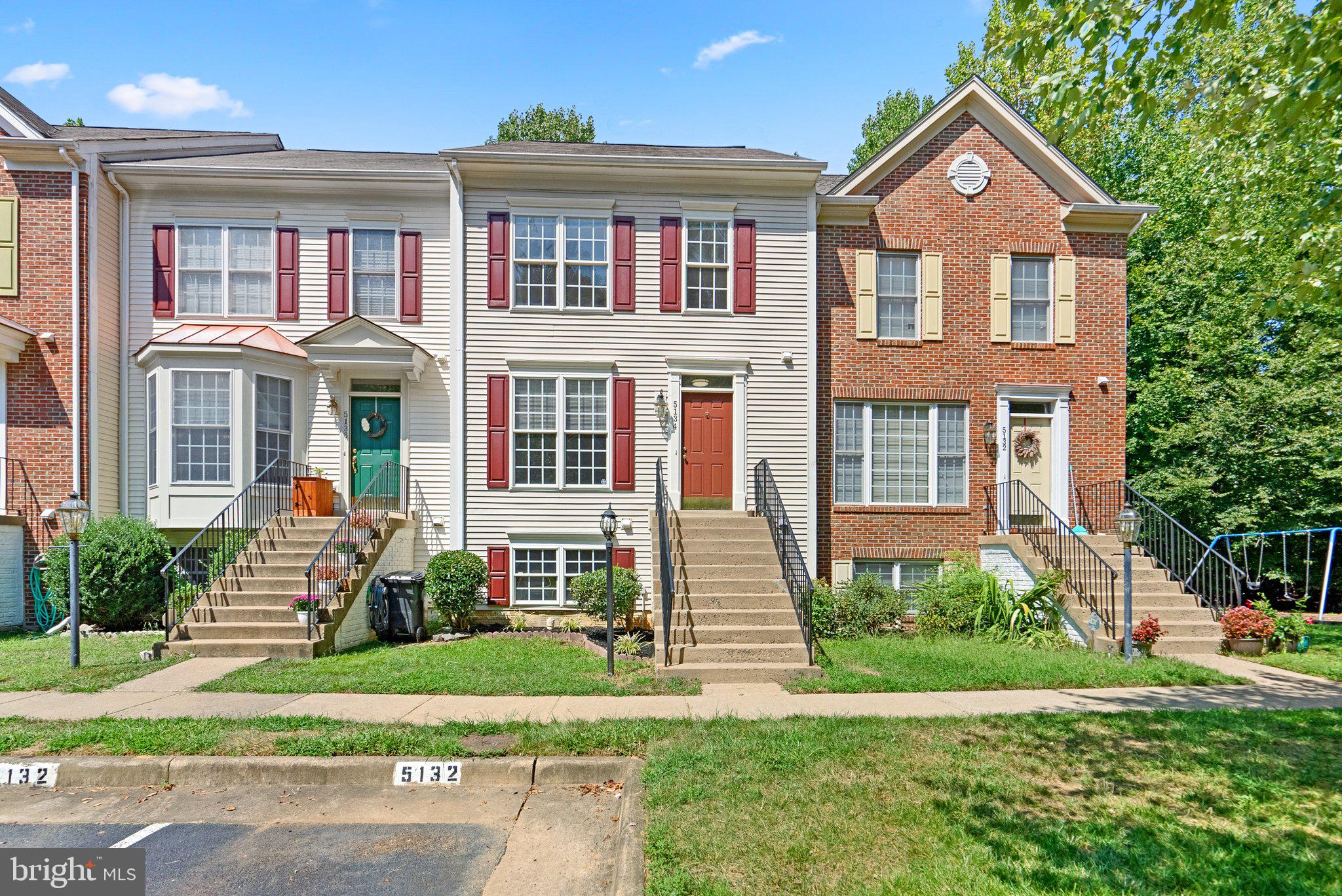 5134 RACE POINTE PLACE