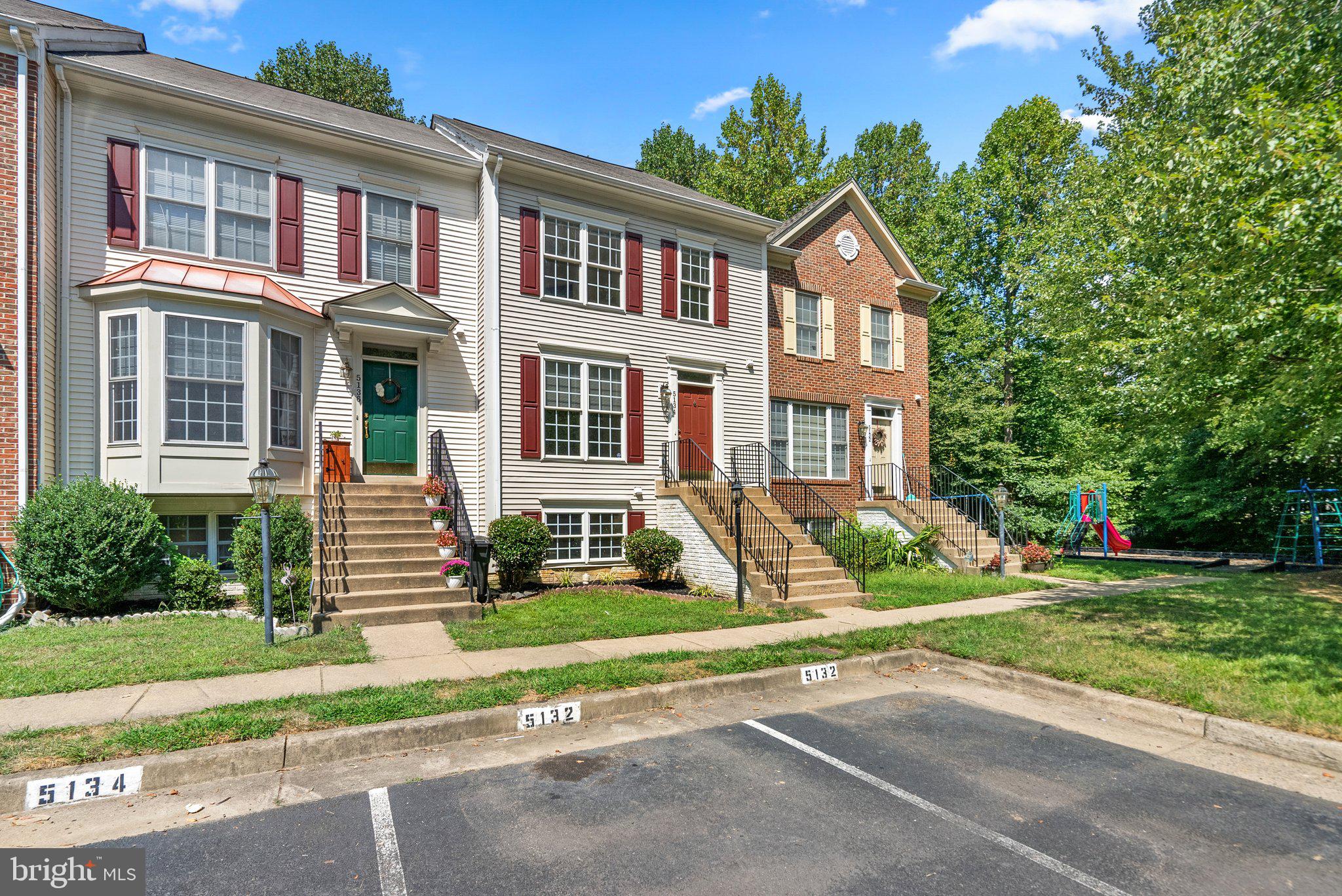 5134 RACE POINTE PLACE