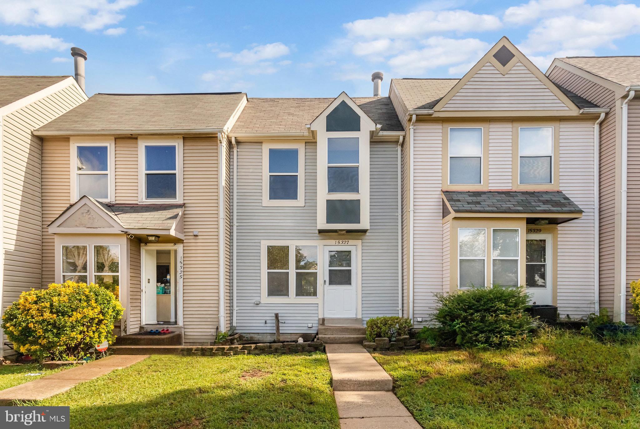 15327 GATEHOUSE TERRACE