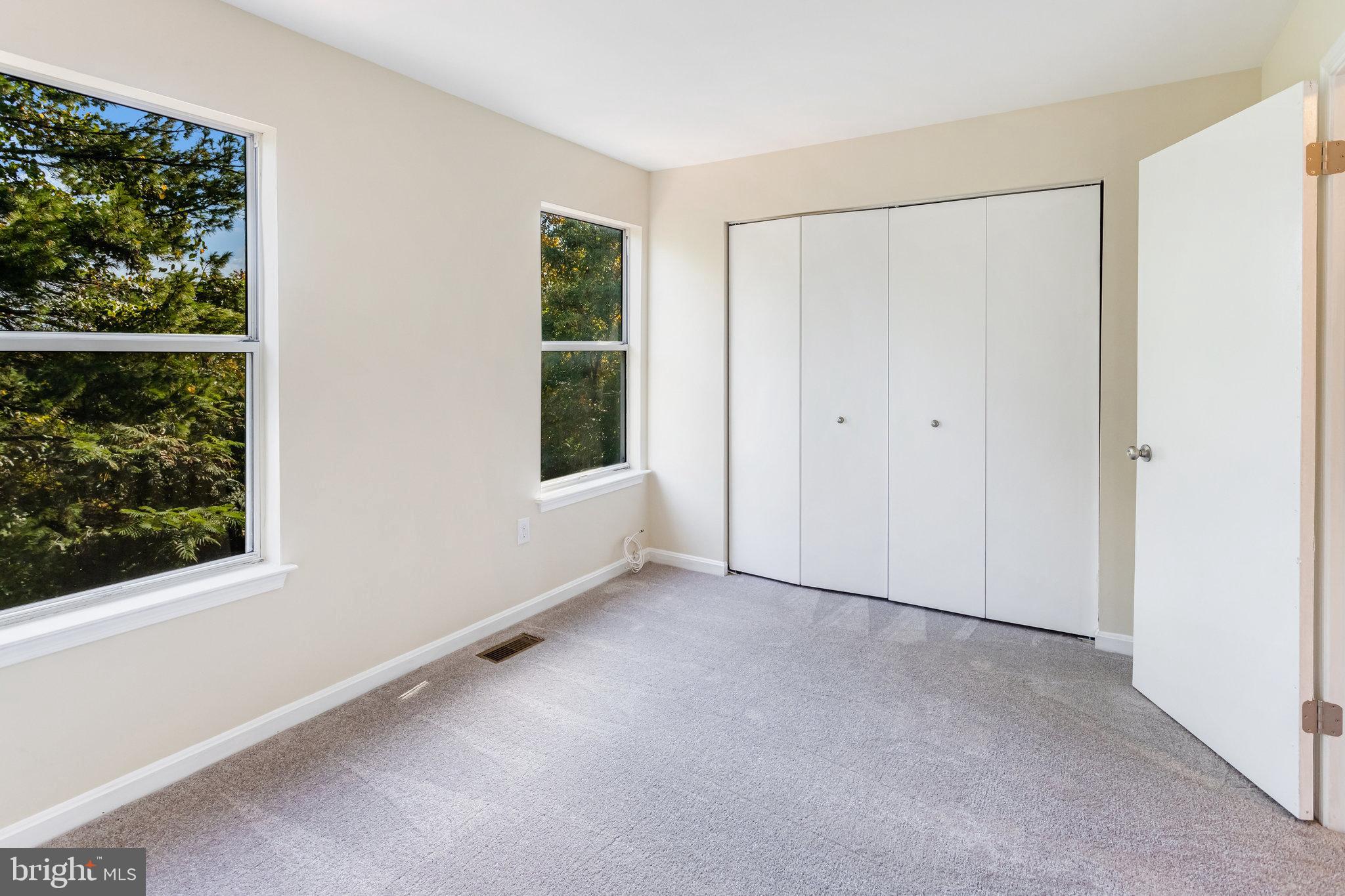 15327 GATEHOUSE TERRACE