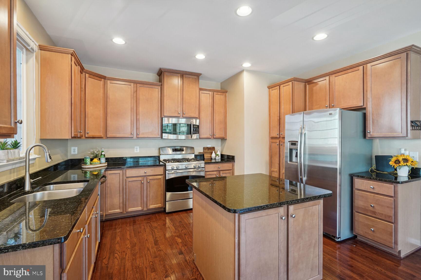 12698 Lakeside COURT