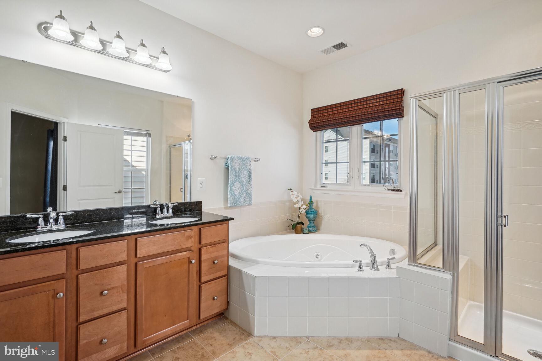 12698 Lakeside COURT