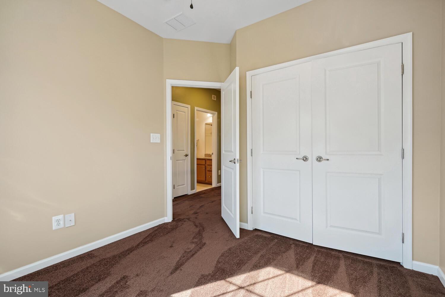 12698 Lakeside COURT