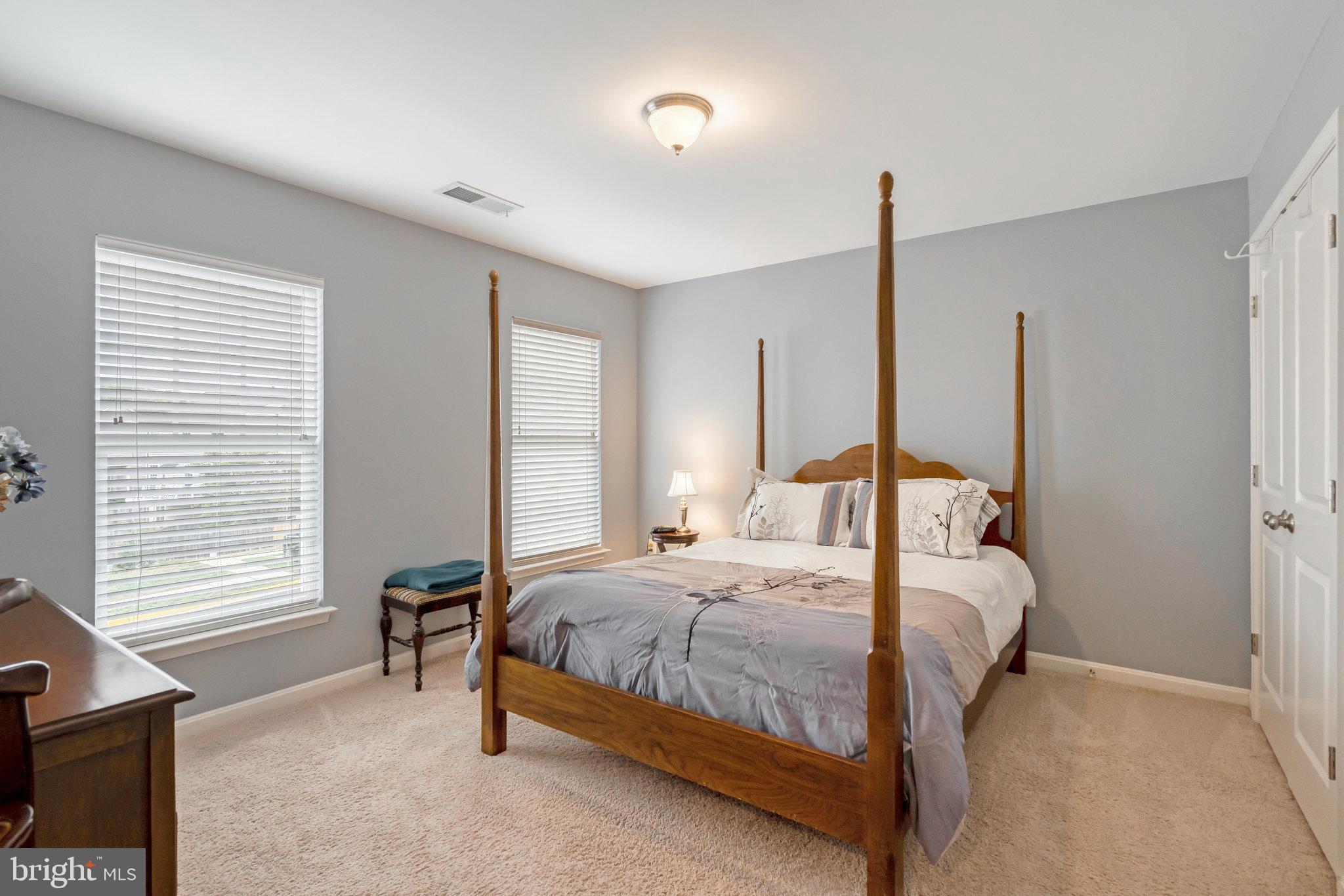 12020 Lake Dorian DRIVE